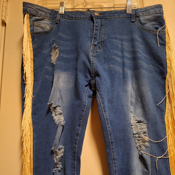 EUC Plus Size Western Jeans with Beige Fringes - Picture 2 of 9